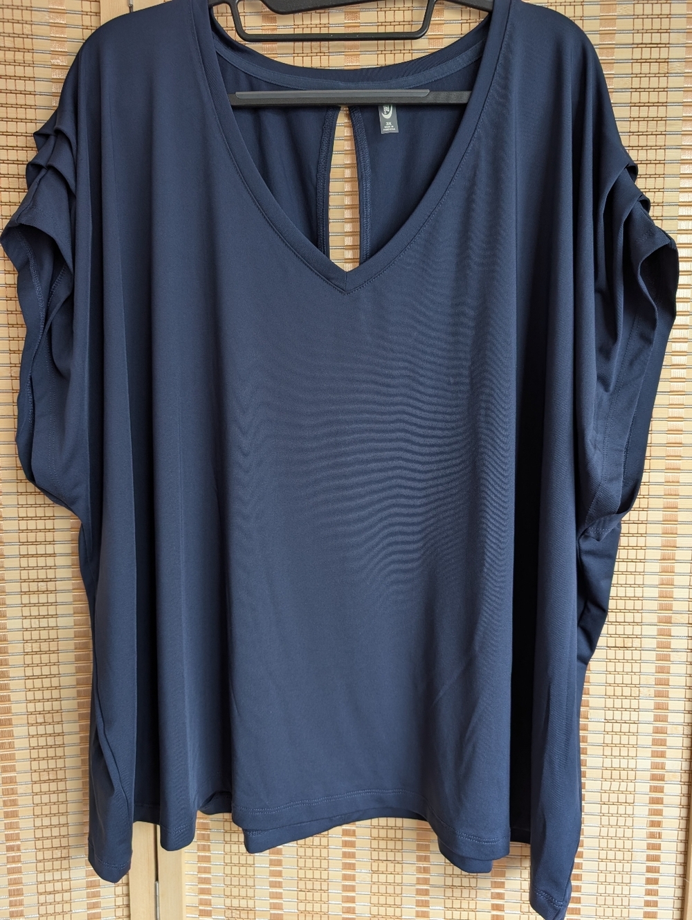 mta Relaxed V-Neck Draped Sleeve Tunic in Navy